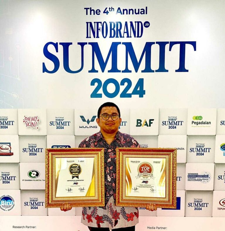 JNE Raih Dua Penghargaan di Ajang The 4th Annual Infobrand.id Summit 2024