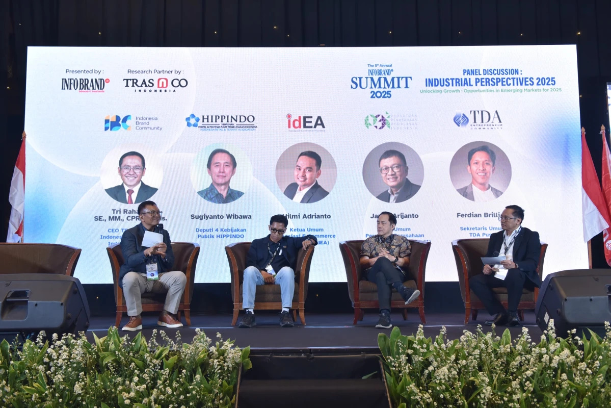 INFOBRAND SUMMIT 2025: Optimisme Pertumbuhan Ekonomi di Tahun 2025 - Digitalisasi dan Transisi Bisnis Menjadi Fokus Utama