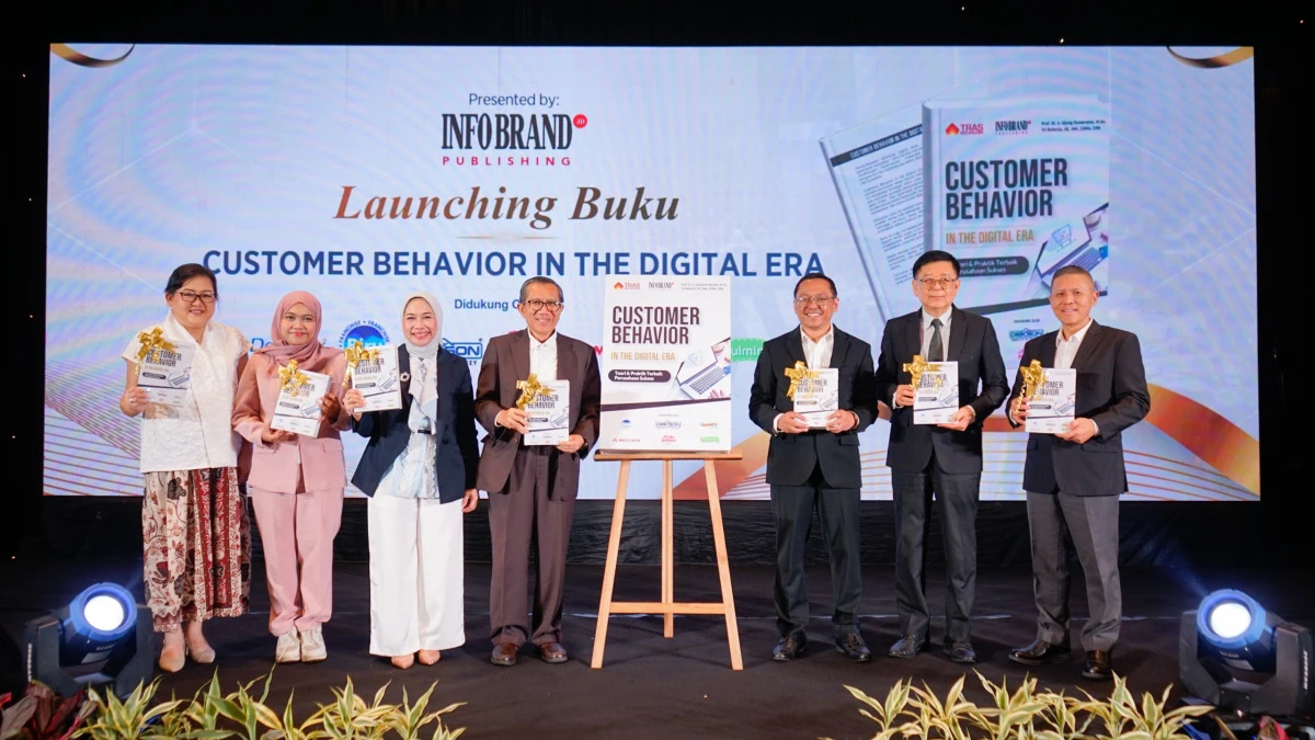 Prof Ujang Sumarwan dan Tri Raharjo Luncurkan Buku Customer Behavior in The Digital Era